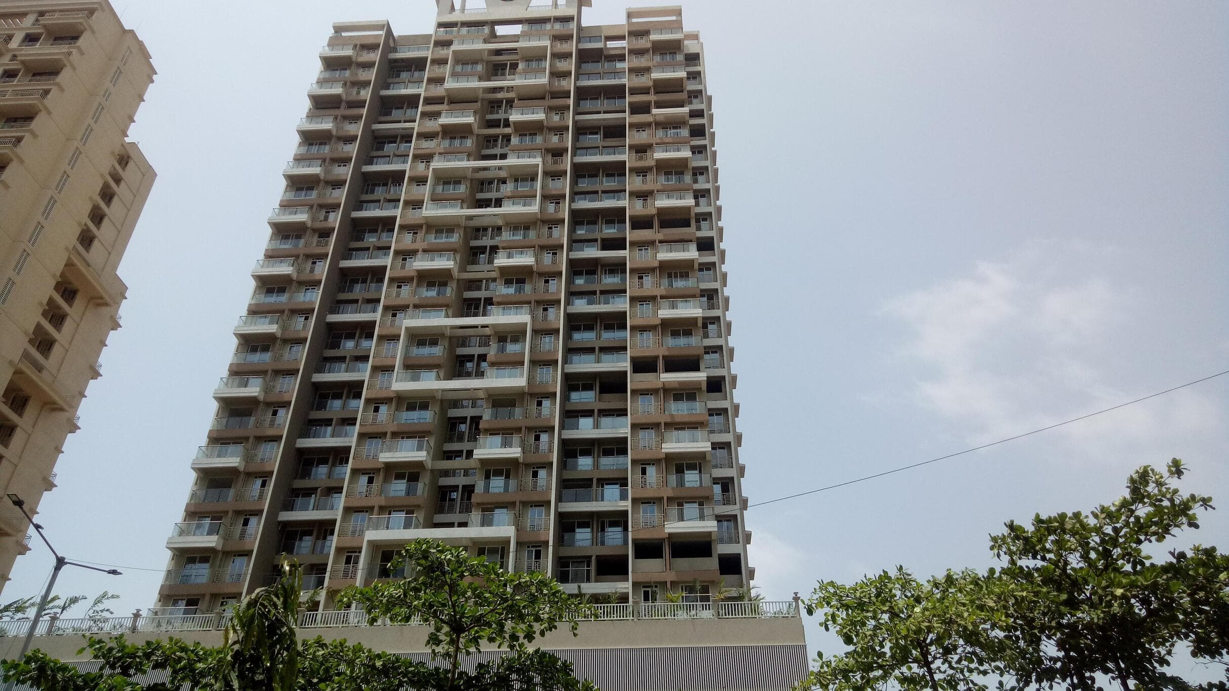 Juhi Serenity - Image 1